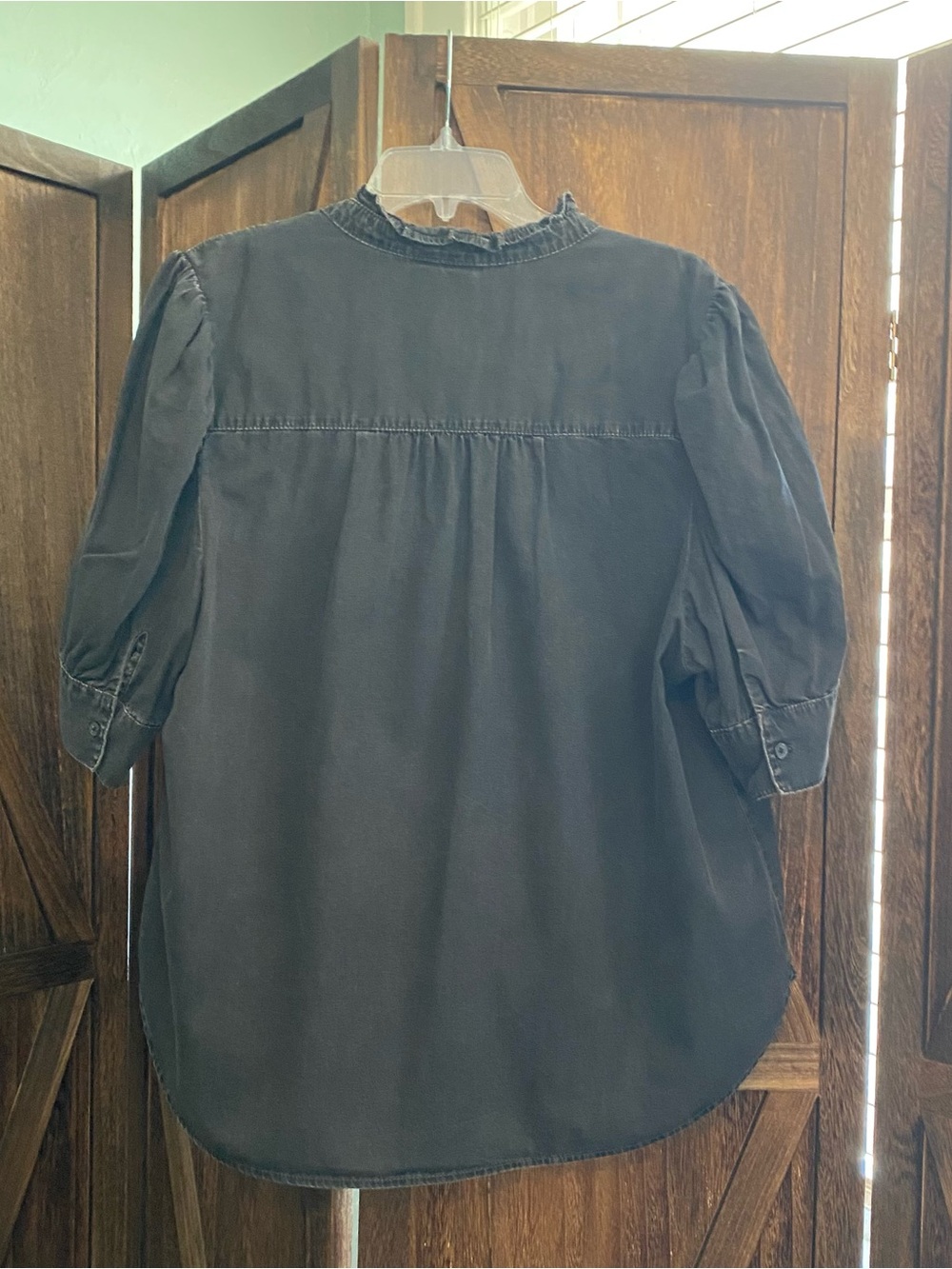 GAP Black Ruffle-Trim Button Front Blouse - Picture 6 of 10